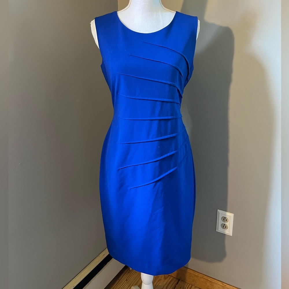 Calvin Klein Sideburst Boat Neck Sleeveless Ruched Pencil Dress